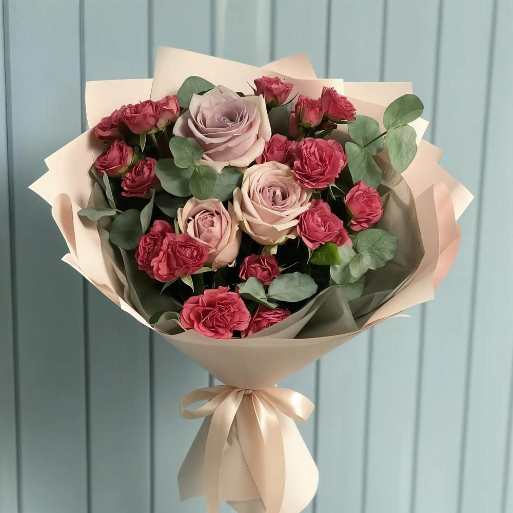 Букет цветов из: Гвоздики и Розы в Гатлукае