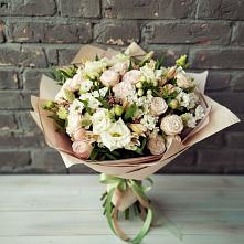 Букет цветов из:  Альстромерии, Розы и Хризантемы в Гатлукае