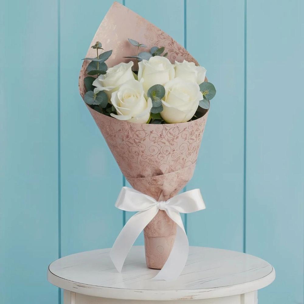 Букет цветов из: Розы в Гатлукае