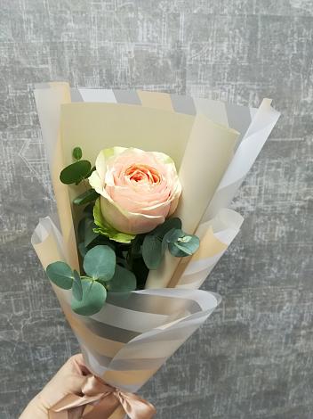 Букет цветов из: Розы в Гатлукае