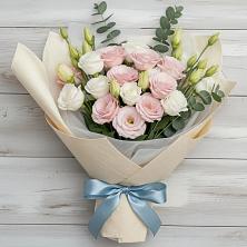 Букет цветов из:  Лизиантусы в Гатлукае