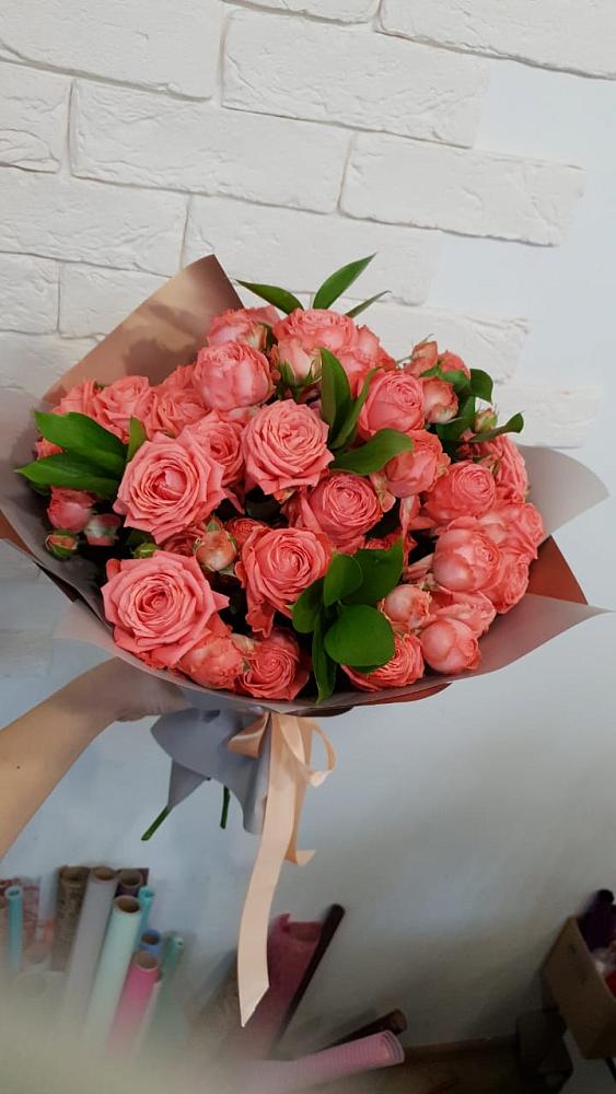 Букет цветов из: Розы в Гатлукае