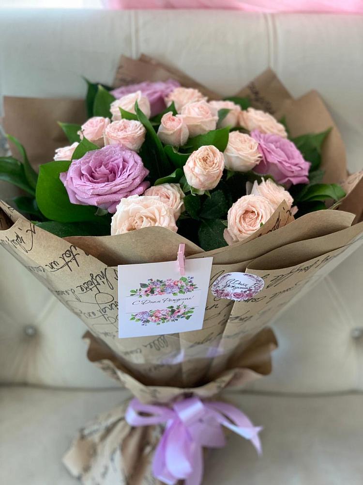 Букет цветов из: Розы в Гатлукае