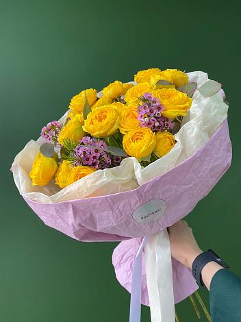 Букет Кустовые желтые розы в Гатлукае