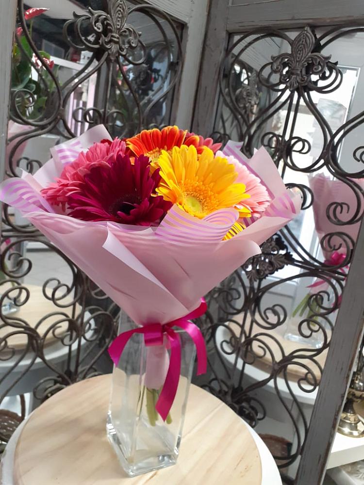 Букет цветов из: Герберы в Гатлукае