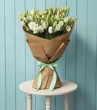 Букет цветов из:  Лизиантусы в Гатлукае