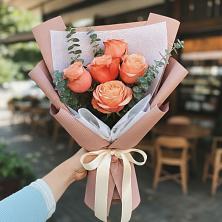 Букет цветов из:  Розы в Гатлукае