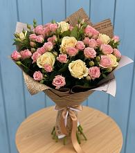Букет цветов из:  Розы в Гатлукае