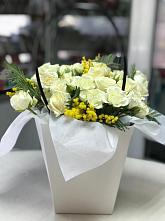 Цветочная композиция из Розы  в Гатлукае