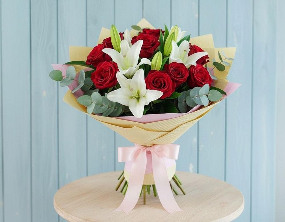Букет цветов из: Лилии и Розы в Гатлукае